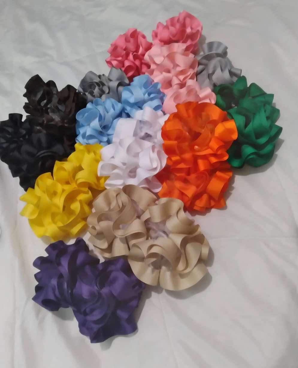 Ruffle anklets