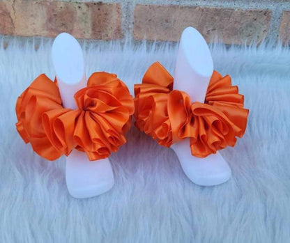 Ruffle anklets